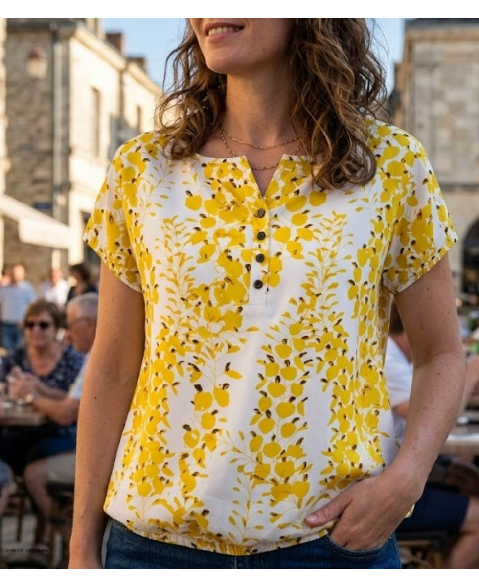 Chemisier à manches courtes et bas élastiqué MAYFLOWER modèle VIDEO1 coloris jaune et blanc avec imprimé fleuri en viscose.