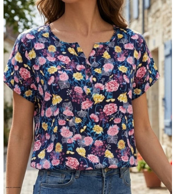 Chemisier à manches courtes MAYFLOWER modèle VICTOIRE1 coloris bleu et rose avec imprimé et liseré de boutons.