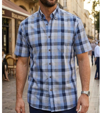 Chemise manches courtes pour homme de la marque CHALLENGER modèle TADEK1 en coton fils teints avec poche poitrine, vue de face.