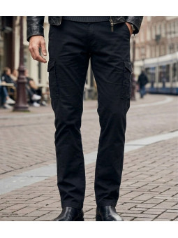 pantalon Challenger PANT2001C, un incontournable du vestiaire masculin.