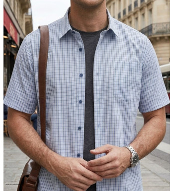 Chemise à manches courtes pour homme CHALLENGER modèle CH4042 de couleur bleu et blanc vue de face avec sa poche poitrine.