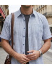 Chemise à manches courtes pour homme CHALLENGER modèle CH4042 de couleur bleu et blanc vue de face avec sa poche poitrine.