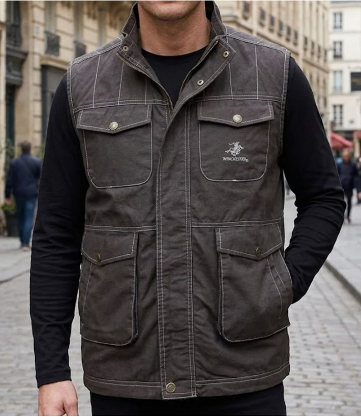 Gilet sans manches multipoches homme WINCHESTER modèle JUMPER1B coloris marron imprimé avec surpiqûres contrastées de face
