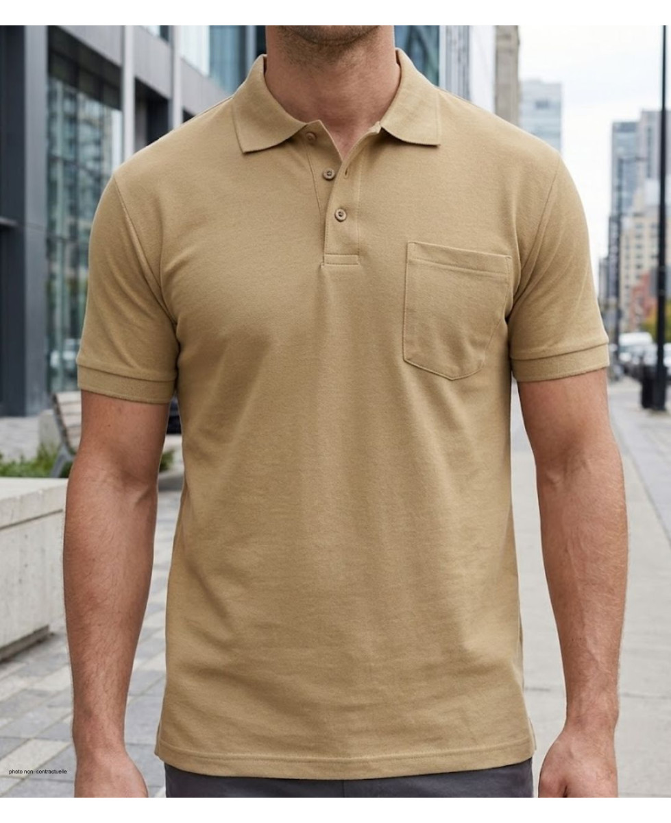 Polo manches courtes pour homme Mayflower modèle 510017U003 coloris beige sable en maille piquée polycoton avec col boutonné.