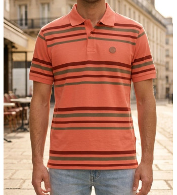 Polo manches courtes pour homme Winchester modèle Ready1 en coton à rayures horizontales corail et bordeaux avec col boutonné.