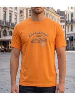 Tee-shirt à manches courtes pour homme CHALLENGER modèle STEFANO de couleur orange vif avec col rond classique.