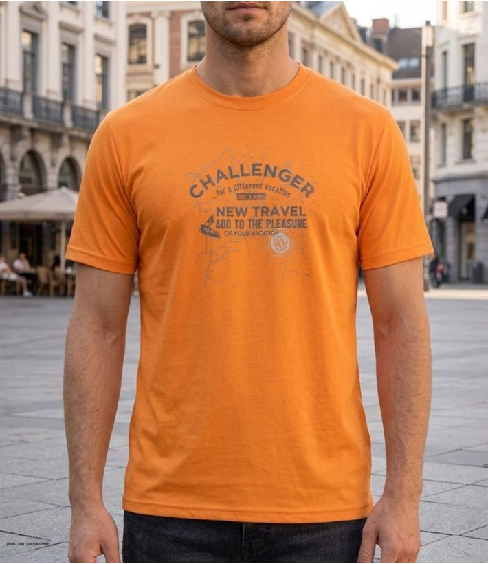 Tee-shirt à manches courtes pour homme CHALLENGER modèle STEFANO de couleur orange vif avec col rond classique.