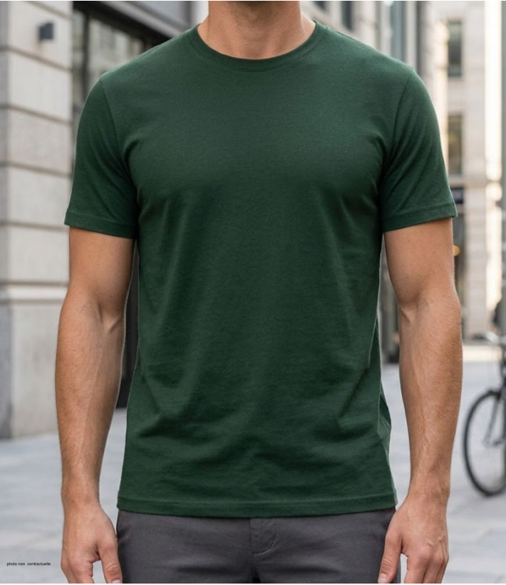 Tee-shirt uni manches courtes ras du cou pour homme modèle 510110U004 coloris vert en coton peigné de la marque CHALLENGER.