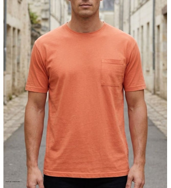 Tee-shirt orange uni à manches courtes pour homme de la marque CHALLENGER modèle SHERIF3 avec col rond et poche poitrine.