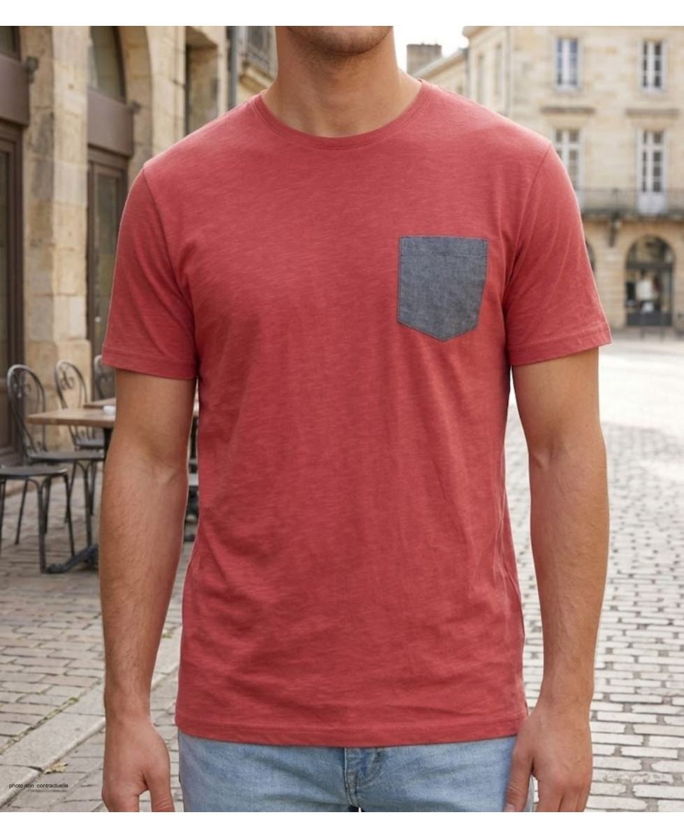CHALLENGER TEE3022A — Tee-shirt rouge poche chambray gris