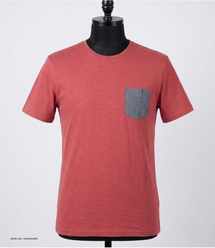 CHALLENGER TEE3022A — Tee-shirt rouge poche chambray gris