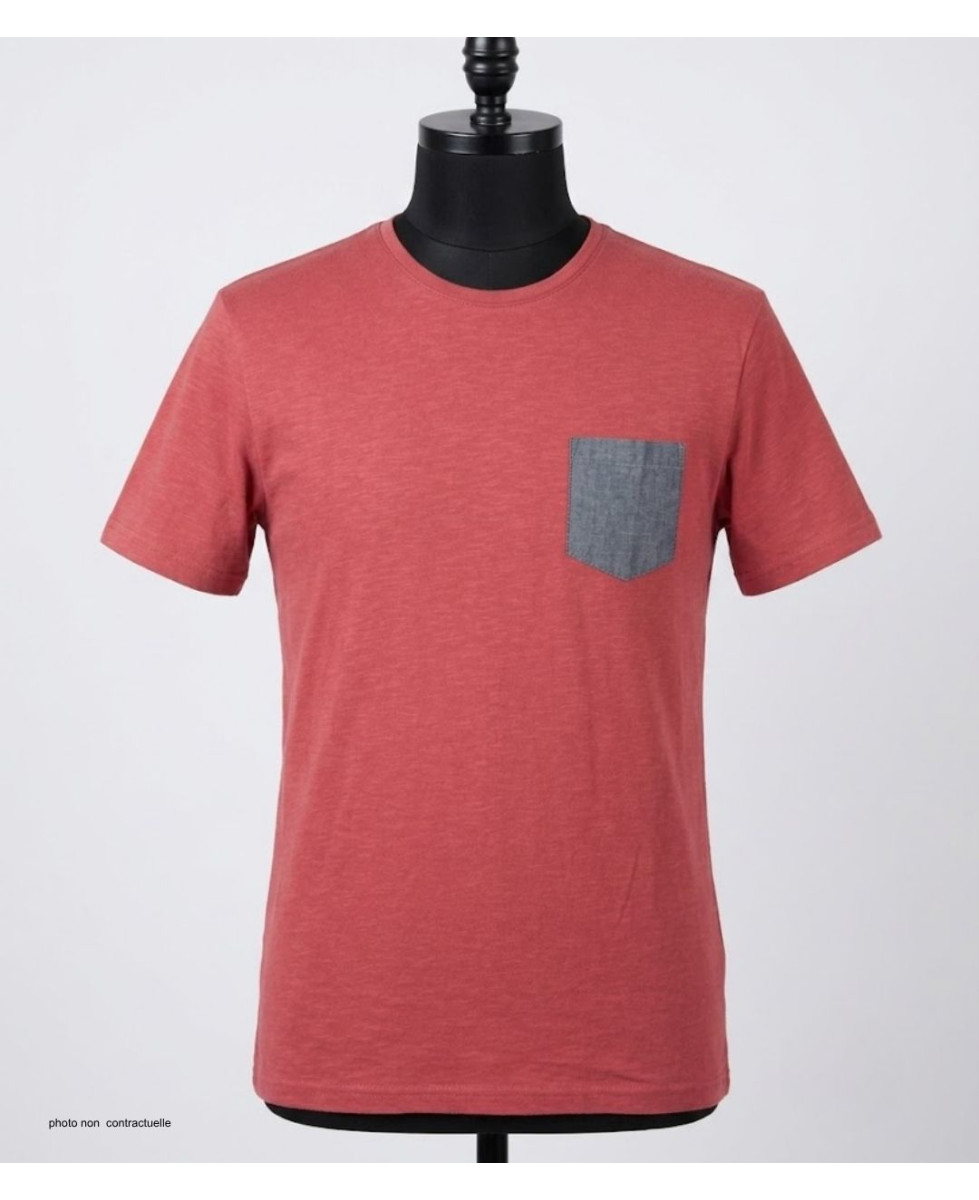 CHALLENGER TEE3022A — Tee-shirt rouge poche chambray gris