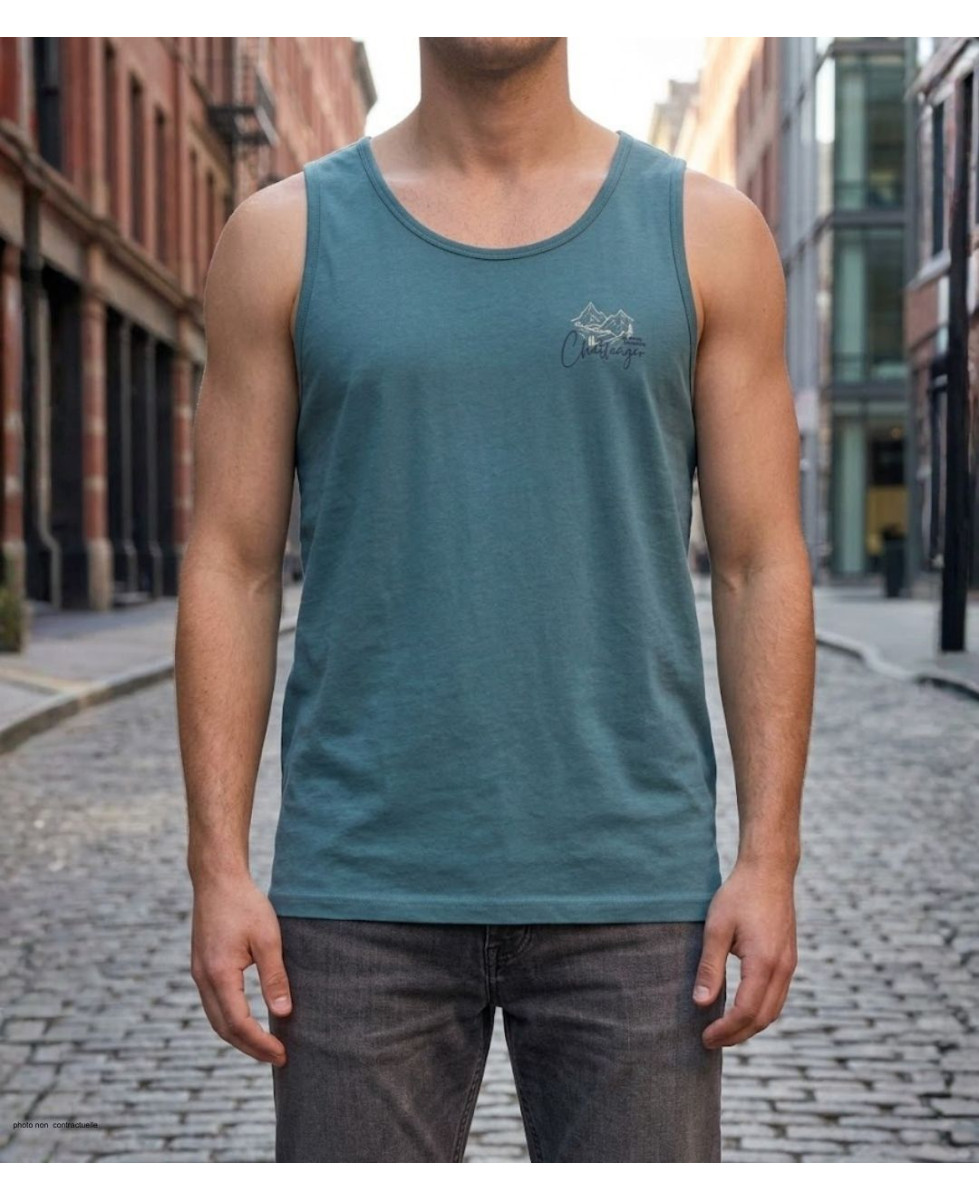 Débardeur sans manches pour homme Challenger modèle Start 1 de coloris vert avec sérigraphie poitrine, vue de face.