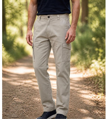 Pantalon détente multipoche homme Challenger PANT2001A coloris beige en twill extensible