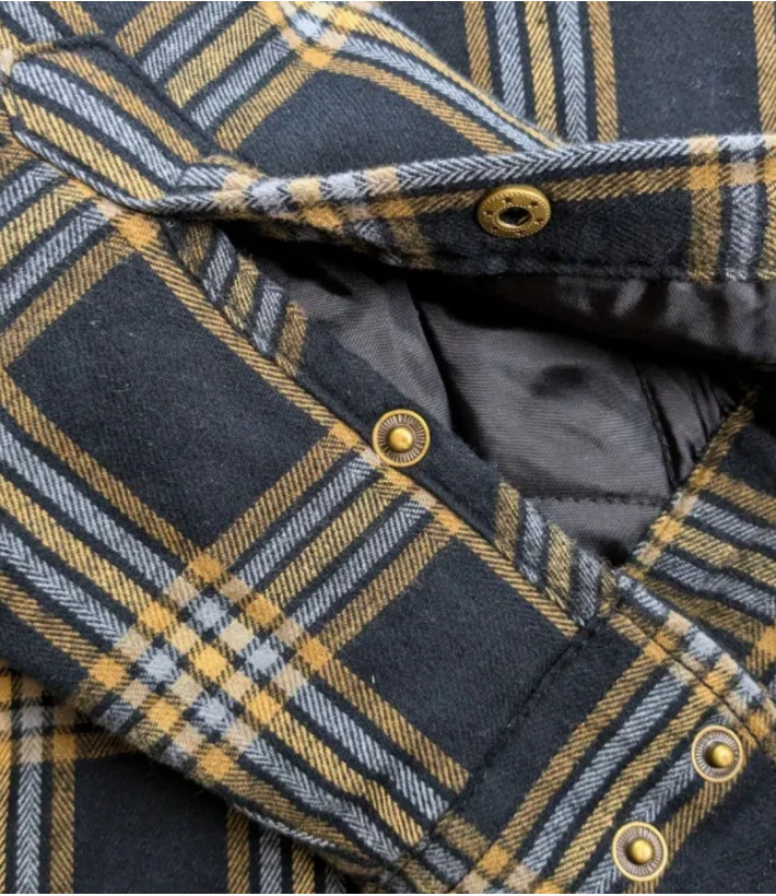 Surchemise chaude CHALLENGER BRUNO5 marron à carreaux. Doublure moutonnée et coupe confort. Profitez du déstockage de marque sur